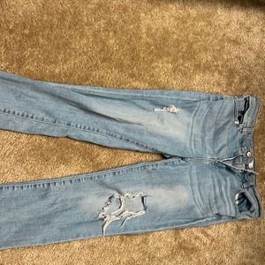 Women ripped jeans